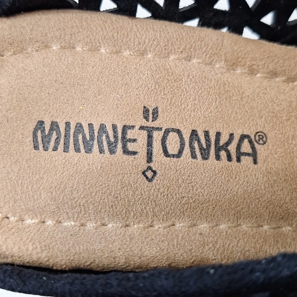Minnetonka Black Tan Bohemian Lainey Boho Cut Out Suede Wedge Sandals Size 8